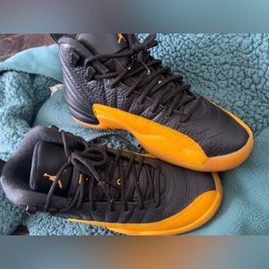 Jordan 12 black university gold